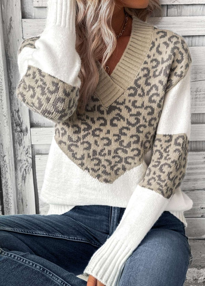 NEW Elovana DESIGN Light Camel Patchwork Leopard Long Sleeve V Neck Sweater - Elovana Montreal - 